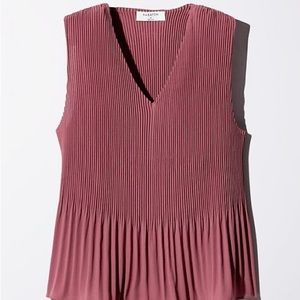 Aritzia | Babaton Damien Blouse Size M